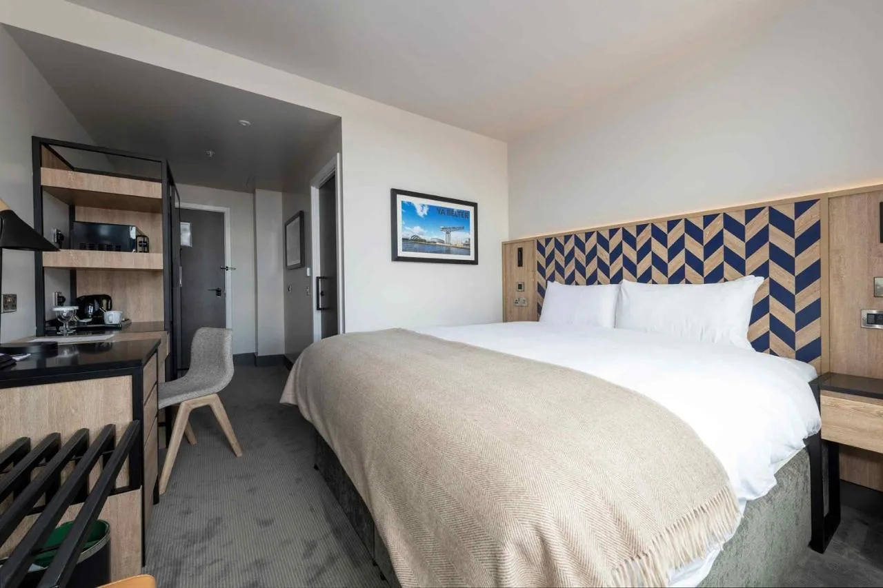Standard Room, 1 Super King Bed